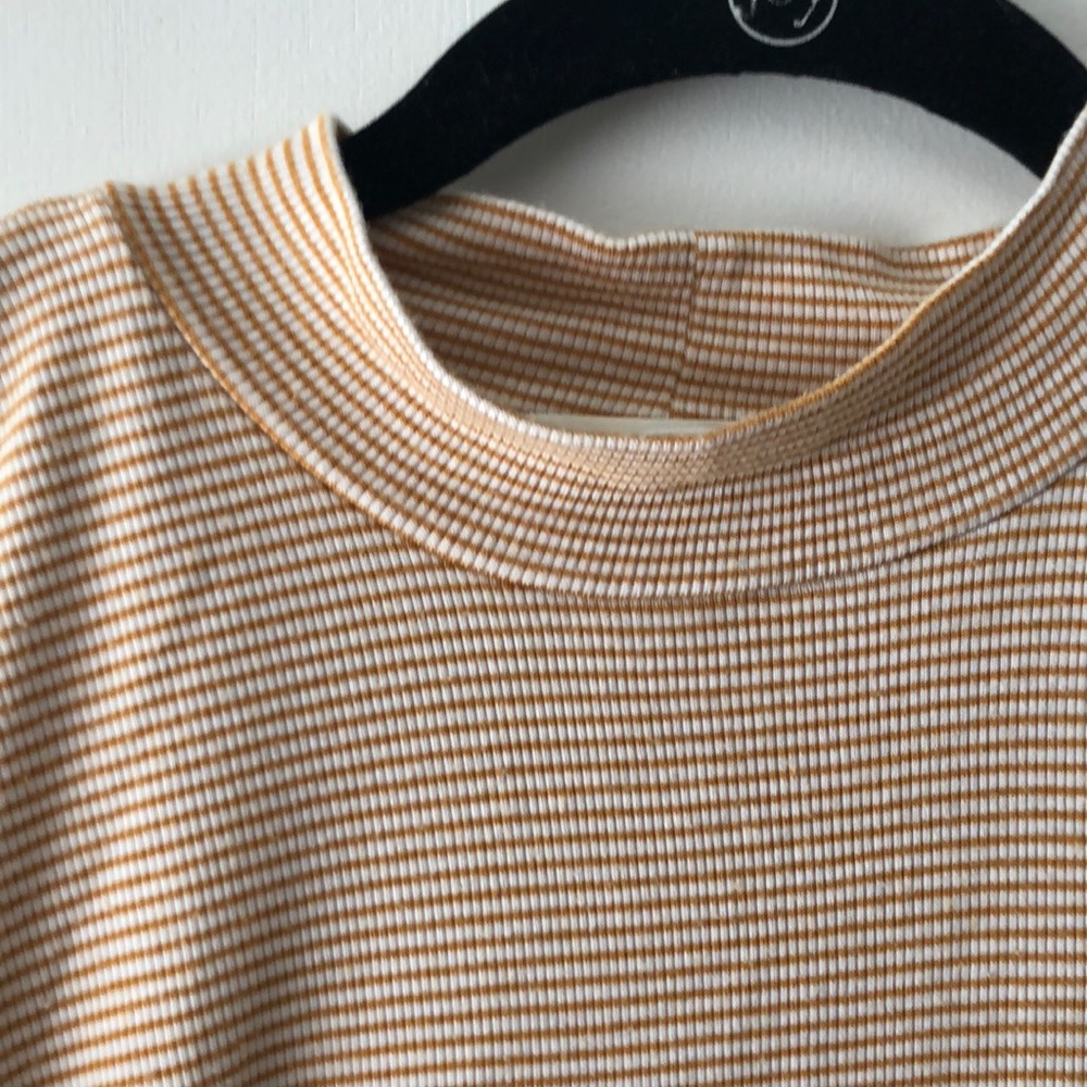 Yellow and white striped tunic sm turtleneck top